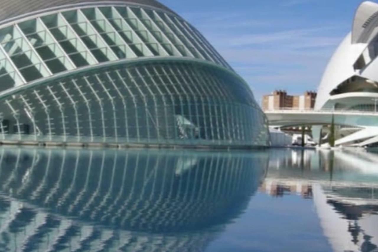 Loft En La Ciudad De Las Ciencias Y Cerca De La Playa 발렌시아 외부 사진